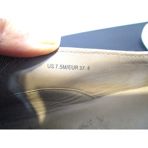 Vince Beige Tan Suede Slip On Mule Loafer Flats Women Sz 7.5 M - Picture 9 of 10